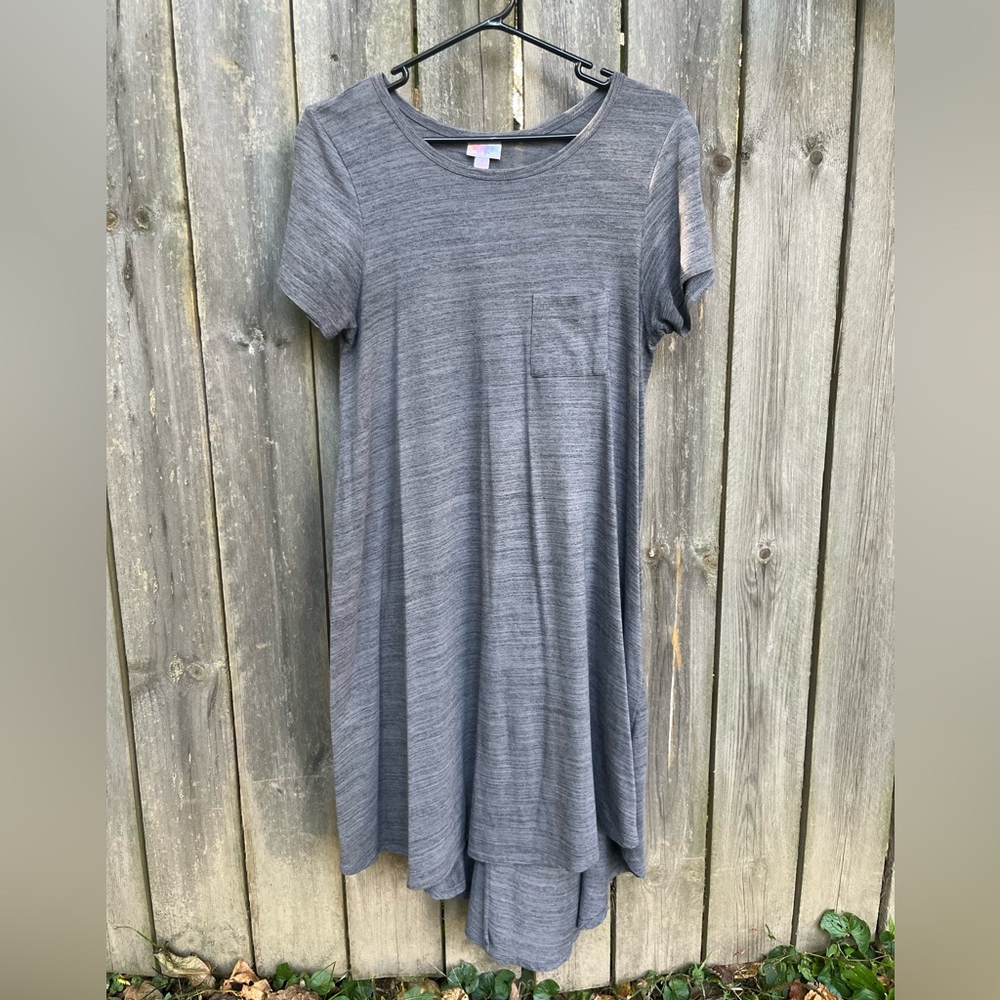 *SOLD* LuLaRoe Grey Carly Swing Dress Size Small